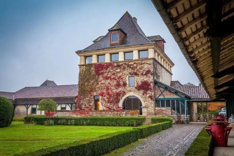Chateau Bouscasse 布斯卡斯堡酒莊